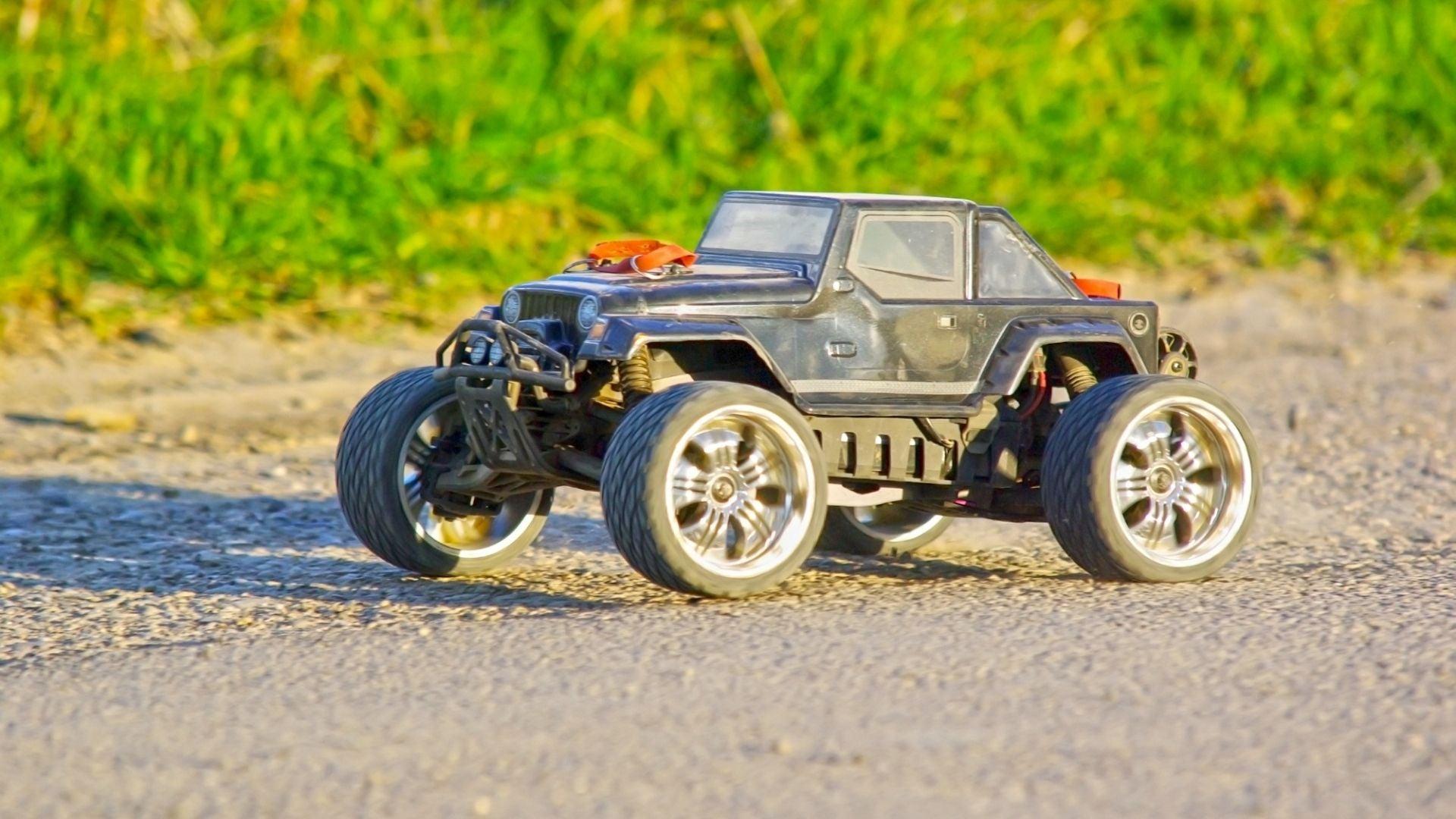 Remote Control 4X4: DIY Enthusiasts: Build Your Own Remote Control 4x4!