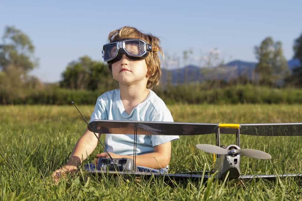 Remote Control Airplanes For 8 Year Olds: Choosing the right remote control airplane for your 8 year old