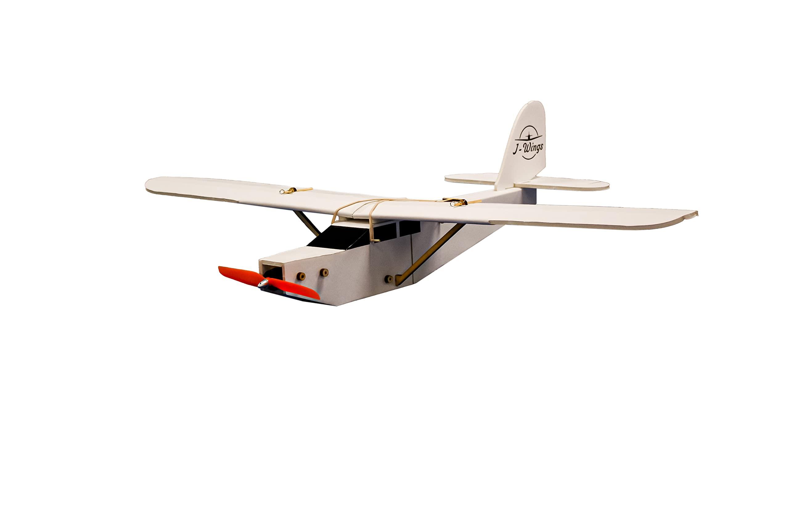 Starter Rc Airplane: Top materials used in starter RC airplanes: Foam, Balsa, and Carbon Fiber