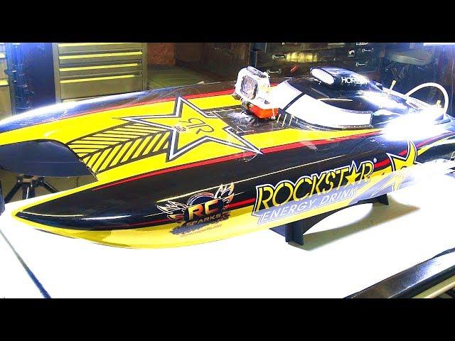 Rockstar 48 Inch Catamaran Gas Powered: Easily Reach Speeds of up to 40 Miles Per Hour with this Gas Powered Catamaran!