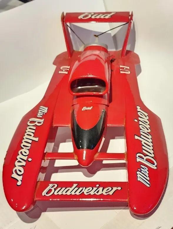 Proboat Miss Budweiser 1/8 Scale Gas: Realistic Design and Durable Construction: ProBoat Miss Budweiser 1/8 Scale Gas RC Boat