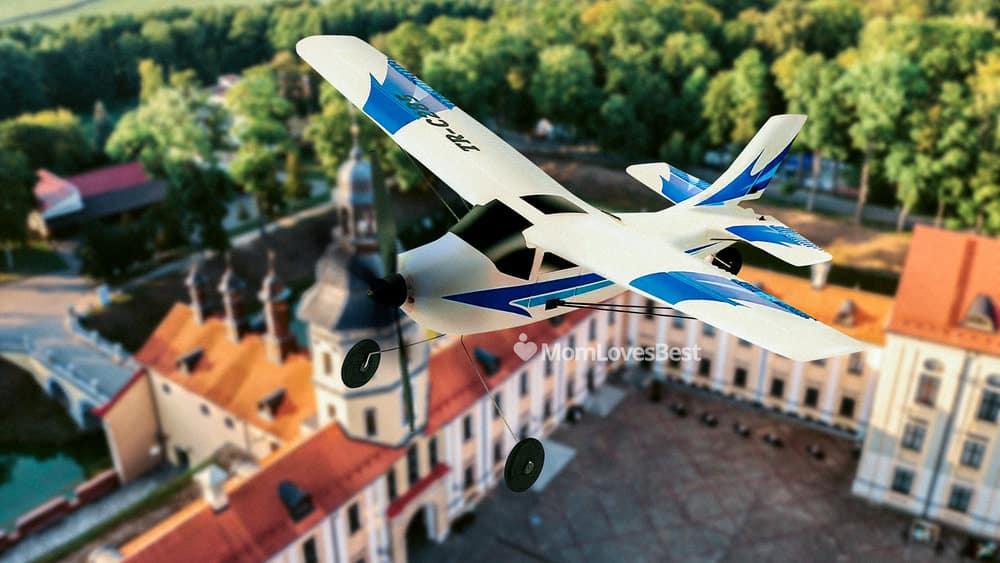 Best Remote Control Airplane: Key factors to consider: Experience level, aircraft design, assembly, and budget.