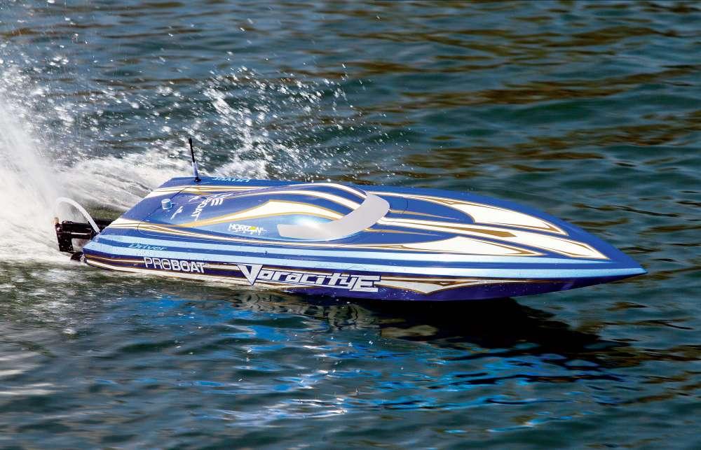 Proboat 36: The ProBoat 36: A High-Speed, Stable Remote Control Boat Compared