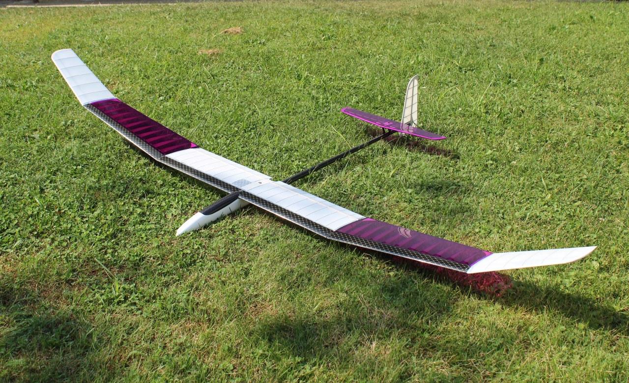 Minimum Rc Glider:  Tips for building a glider from a kit.