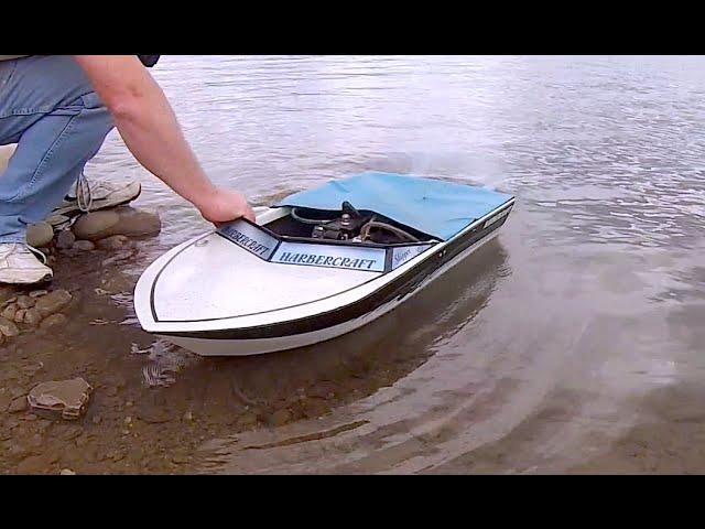 Rc Boat 1/5:  Top features of the RC boat 1/5.