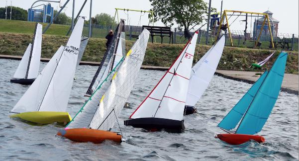 Model Yacht Racing: Model yacht racing techniques for winning.