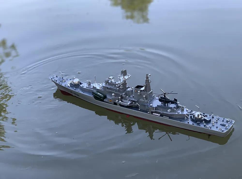 Remote Control Battleship For Sale: Impressive features and specifications make this remote-controlled battleship model a must-have for hobbyists!