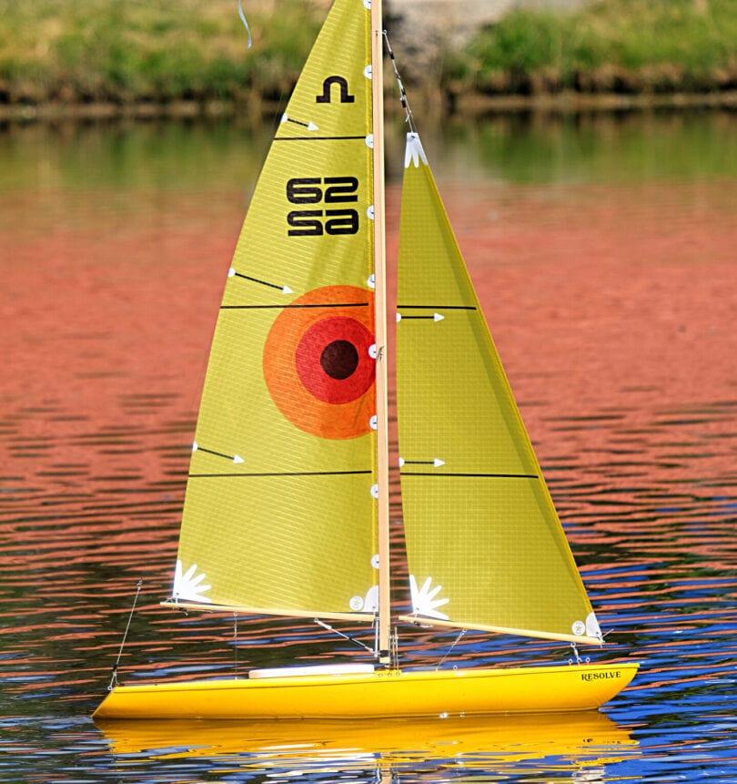 Soling 1 Meter Sailboat For Sale: Versatile and efficient: the Soling 1 meter sailboat.