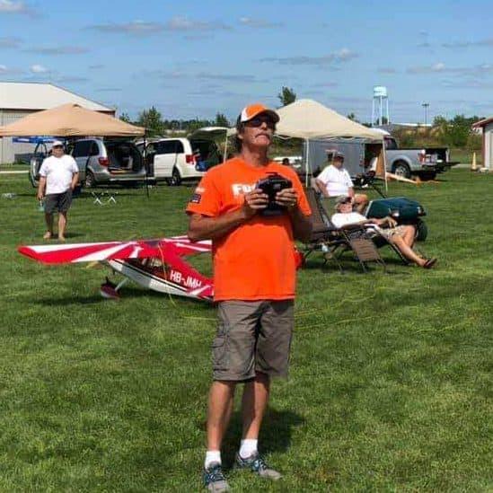 Rc Fast Plane: Connecting with other RC enthusiasts through online forums, events, magazines and challenges.