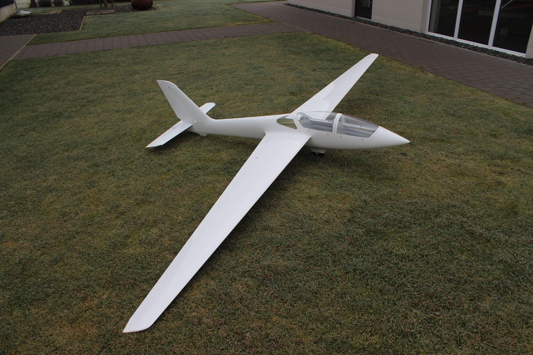 Fox Rc Glider: Performance-Enhancing Design