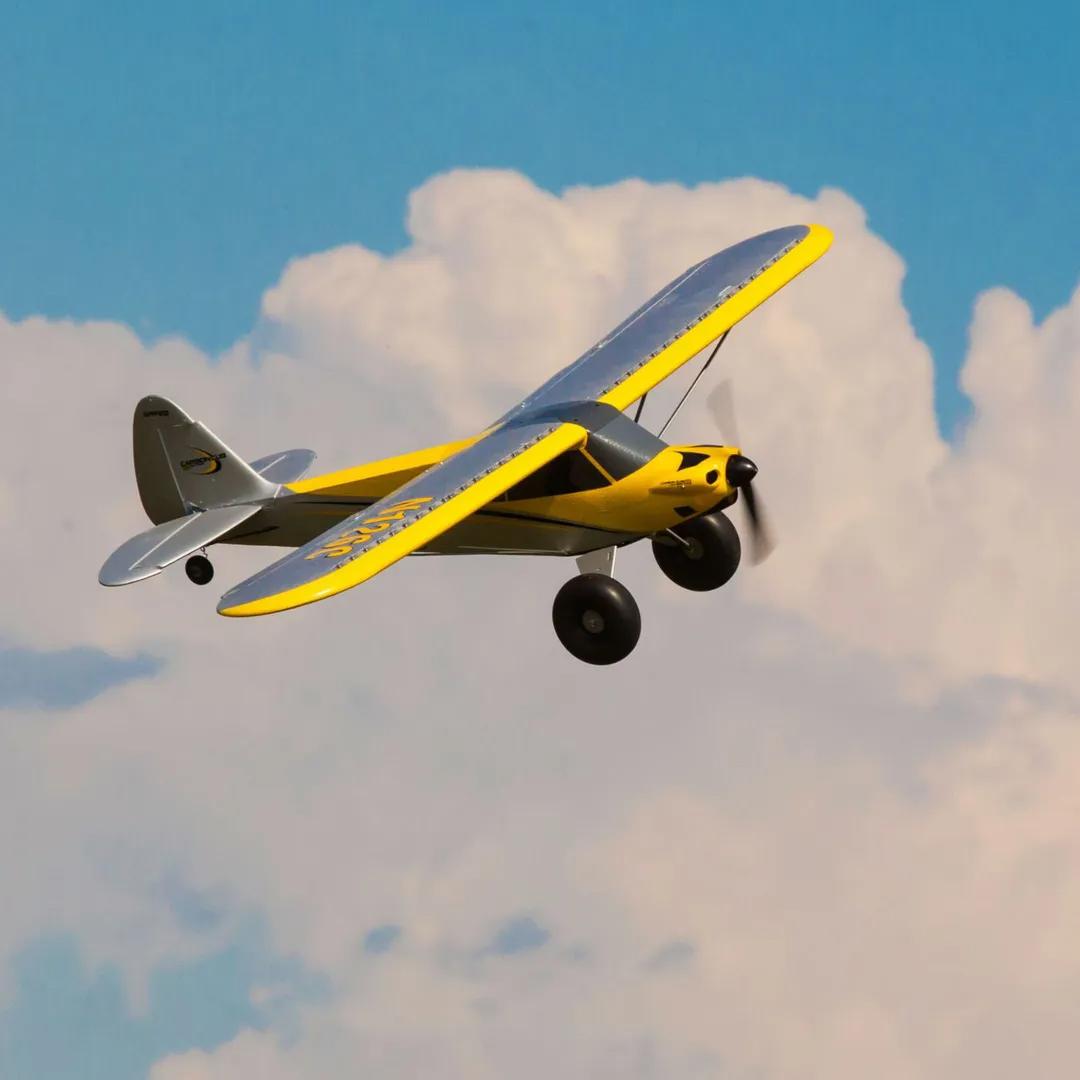 Carbon Cub S 2 1.3 M Rtf With Safe: Easy Flying and Advanced Features: Carbon Cub S 2 1.3m RTF with SAFE Technology
