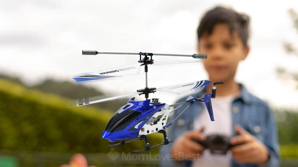 Best Cheap Remote Control Helicopter: Affordable and Fun: The Haktoys HAK303 Remote Control Helicopter