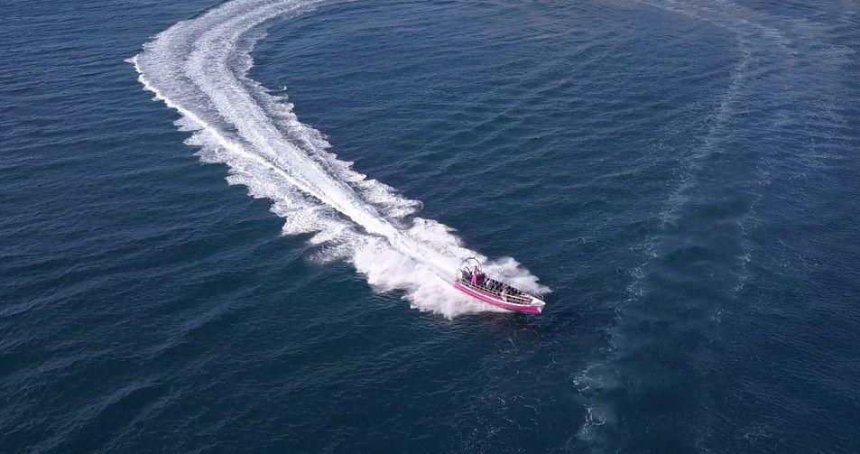 High Speed Racing Boat: Ensuring Safety: Guidelines and Training for High-Speed Racing Boats